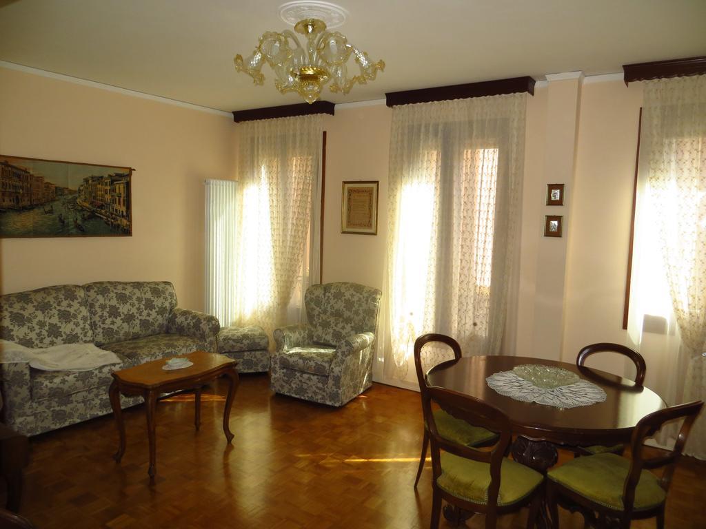 Asteria Venetian Suite Quarto foto